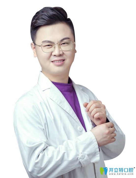 范一斌 